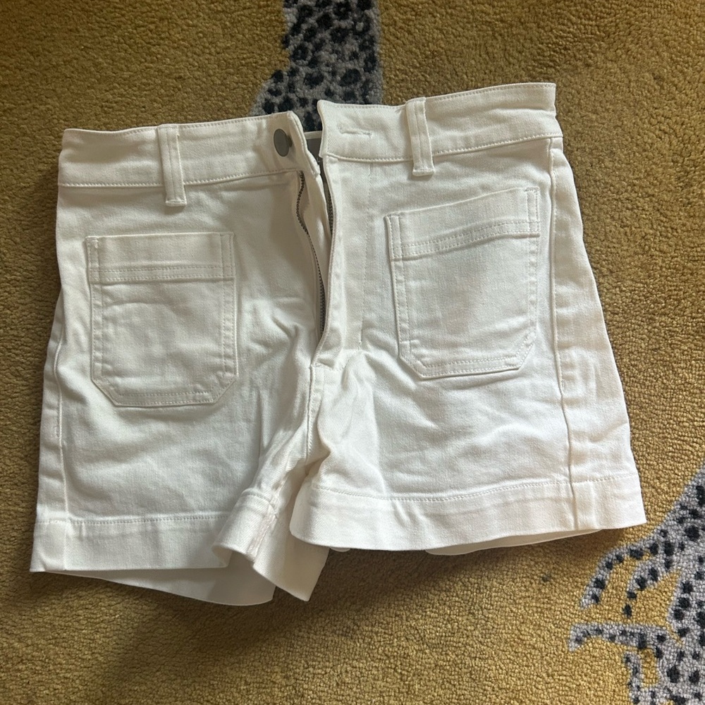 Everlane white shorts
